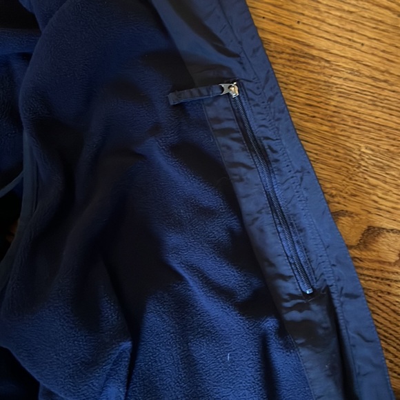 Vineyard Vines Navy Performance Vest - Picture 5 of 6